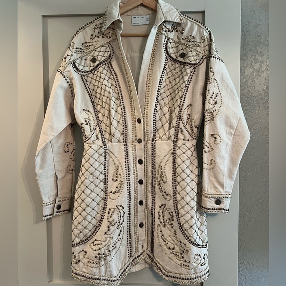 ASOS Design structured mini dress with pearl embellishments 8 - Picture 11 of 15